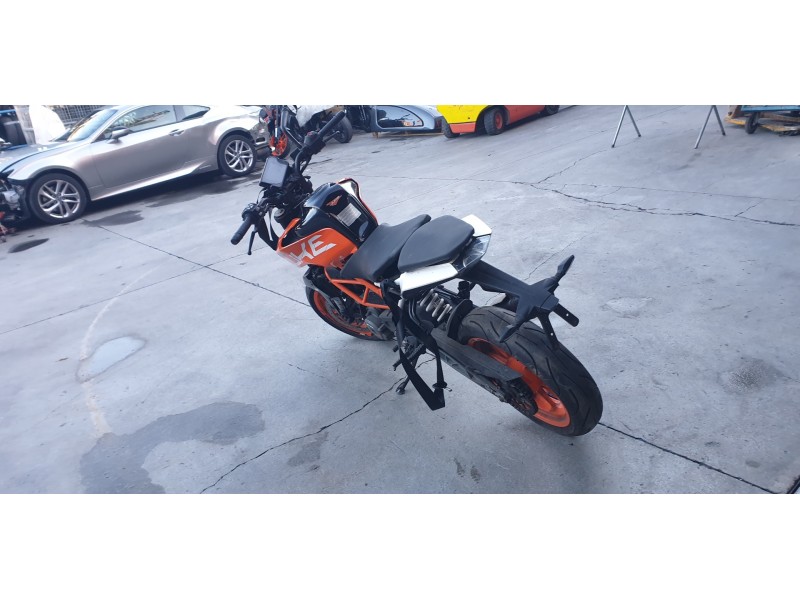 ktm 390 duke del año 2018