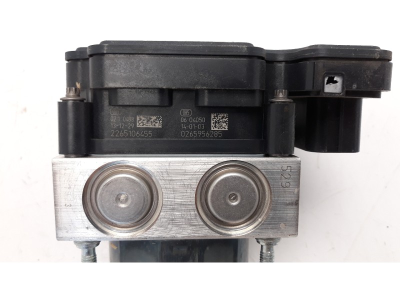 Recambio de abs para renault clio iv 0.9 referencia OEM IAM 476605492R  