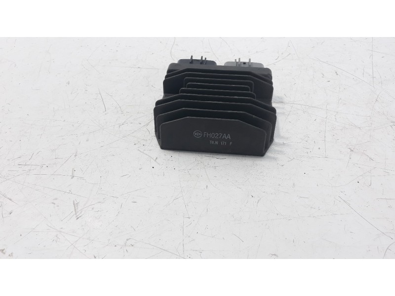 Recambio de modulo electronico para honda cb 650r referencia OEM IAM FH027AA  