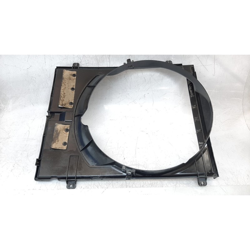 Recambio de canalizador de aire para mitsubishi l 200 (kl0/kj0) basis doppelkabine 4wd referencia OEM IAM 1360A101  