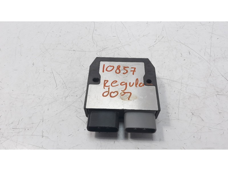 Recambio de modulo electronico para honda cb 650r referencia OEM IAM FH027AA  
