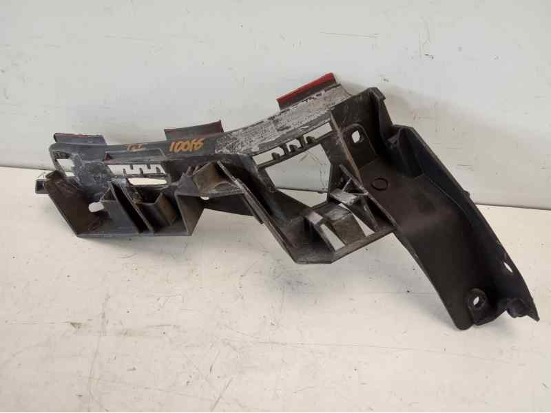 Recambio de molduras traseras para volkswagen golf plus (5m1) highline referencia OEM IAM 5M0807375  