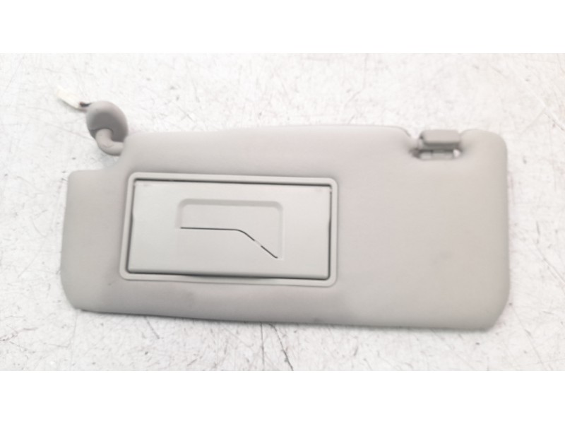 Recambio de parasol izquierdo para ssangyong rexton limited 4x4 referencia OEM IAM 7610408002EAM  