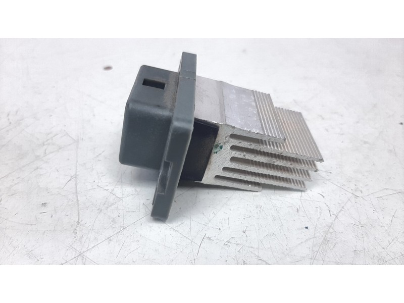 Recambio de resistencia calefaccion para kia stonic (ybcuv) 1.0 tgdi cat referencia OEM IAM 97179H8000  