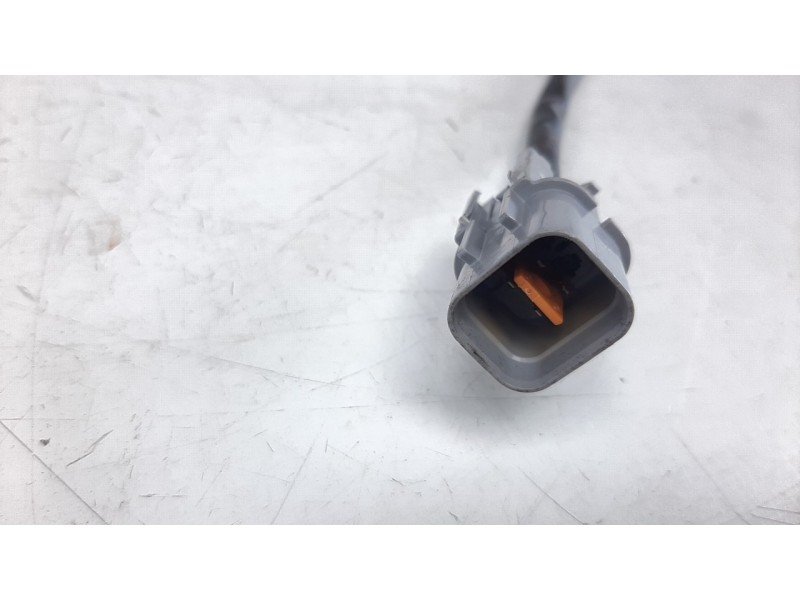 Recambio de sonda lambda para kia stonic (ybcuv) 1.0 tgdi cat referencia OEM IAM 3921004110  
