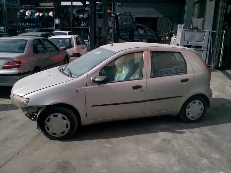 fiat punto berlina (188) del año 2003