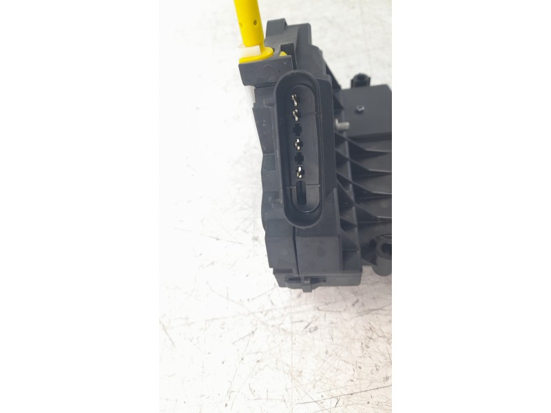 Recambio de cerradura puerta trasera izquierda para ford ecosport (cr6) trend referencia OEM IAM GN15A264A27ED  