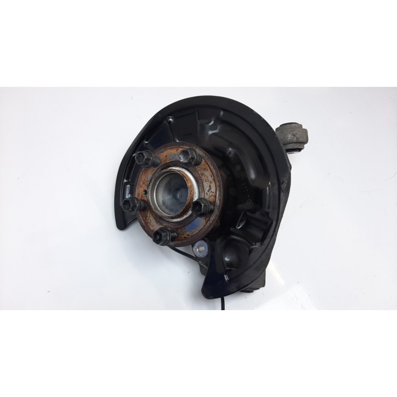 Recambio de mangueta trasera derecha para mercedes-benz clase a (w176) 2.1 cdi cat referencia OEM IAM A2460406  