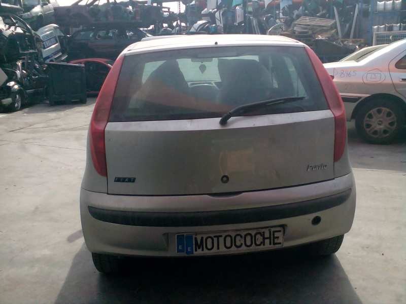fiat punto berlina (188) del año 2003