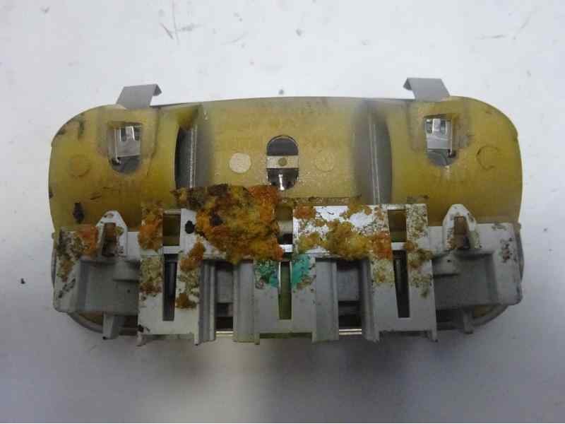 Recambio de luz interior para peugeot 407 st confort referencia OEM IAM 9636696877  