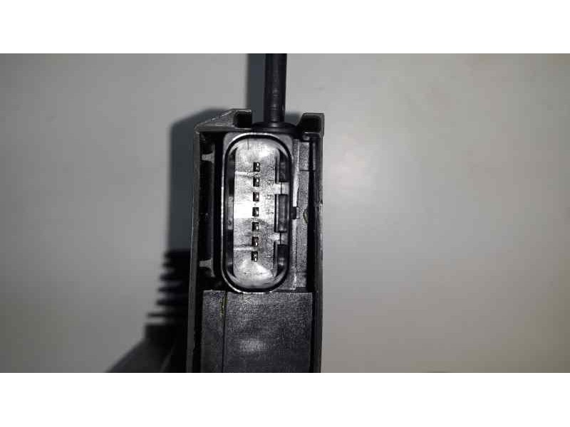 Recambio de cerradura puerta delantera derecha para citroen c4 picasso intensive referencia OEM IAM 9805635480  