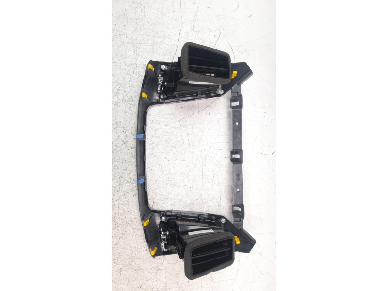Recambio de rejilla aireadora para ssangyong rexton limited 4x4 referencia OEM IAM 765503600  