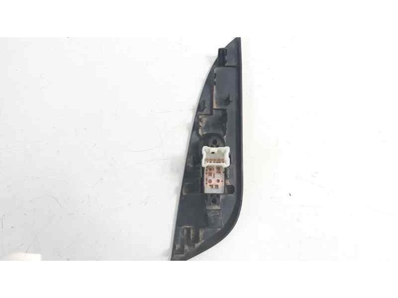Recambio de mando elevalunas trasero derecho para nissan pulsar (c13) acenta referencia OEM IAM   