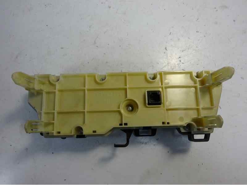 Recambio de mando climatizador para toyota prius+ eco referencia OEM IAM 5590047020 823519D 