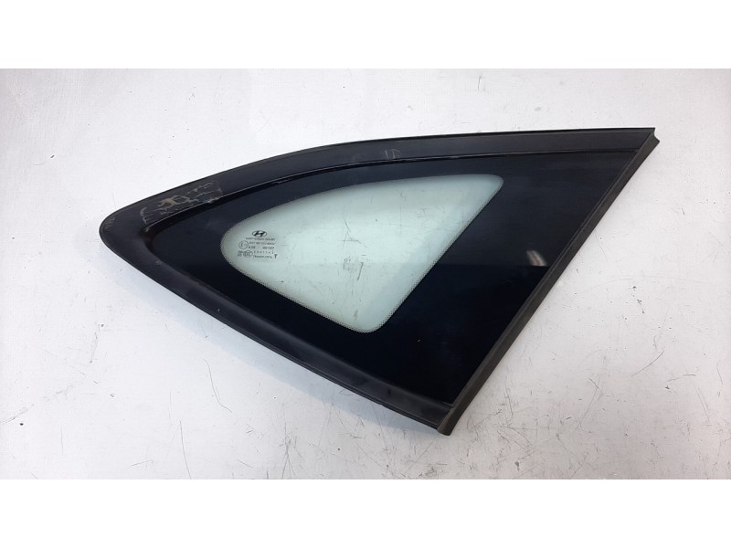 Recambio de luna custodia trasera derecha para hyundai tucson 1.6 cat referencia OEM IAM 87820D3000  
