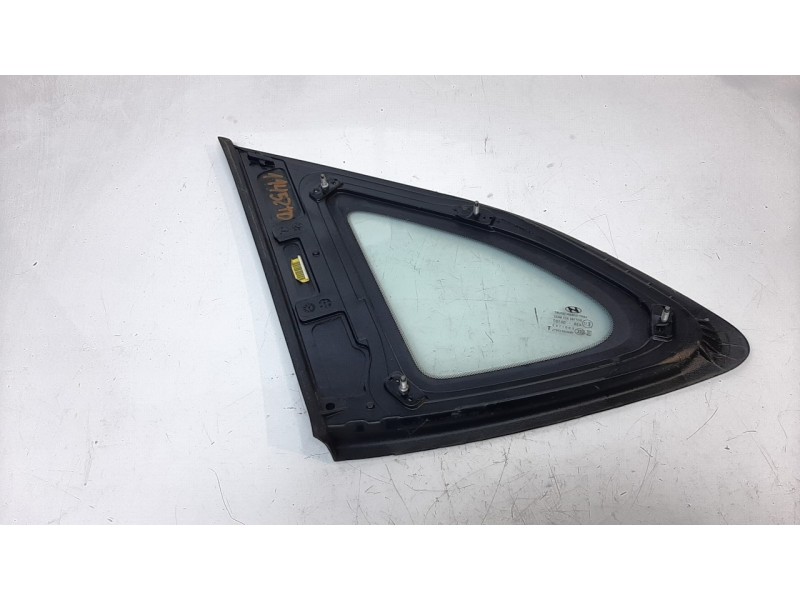 Recambio de luna custodia trasera derecha para hyundai tucson 1.6 cat referencia OEM IAM 87820D3000  
