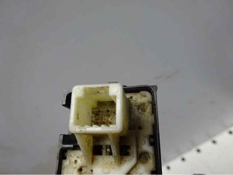 Recambio de mando elevalunas delantero derecho para toyota prius+ eco referencia OEM IAM   