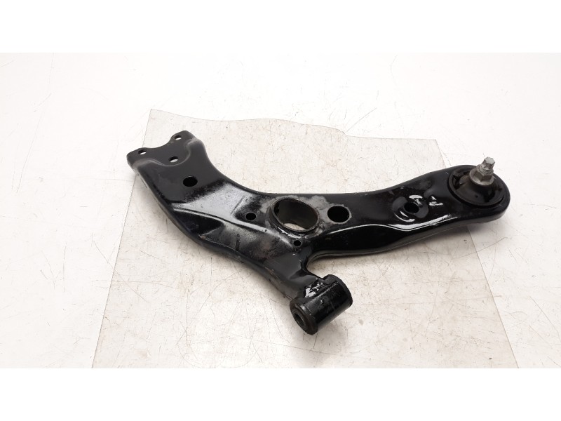 Recambio de brazo suspension inferior delantero izquierdo para toyota rav 4 2.0 d-4d cat referencia OEM IAM 4806942060  
