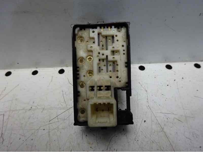 Recambio de mando elevalunas trasero izquierdo para toyota prius+ eco referencia OEM IAM   