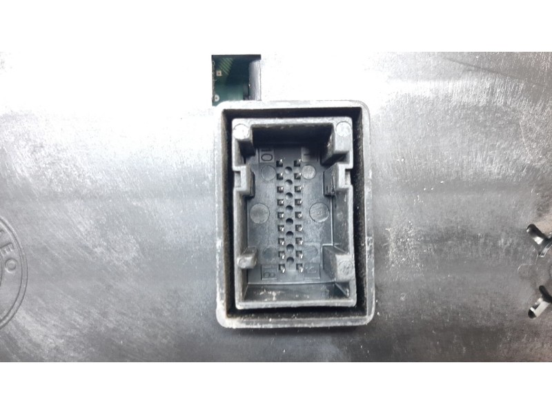Recambio de cuadro instrumentos para fiat panda (319) base (2020) referencia OEM IAM 52206900  
