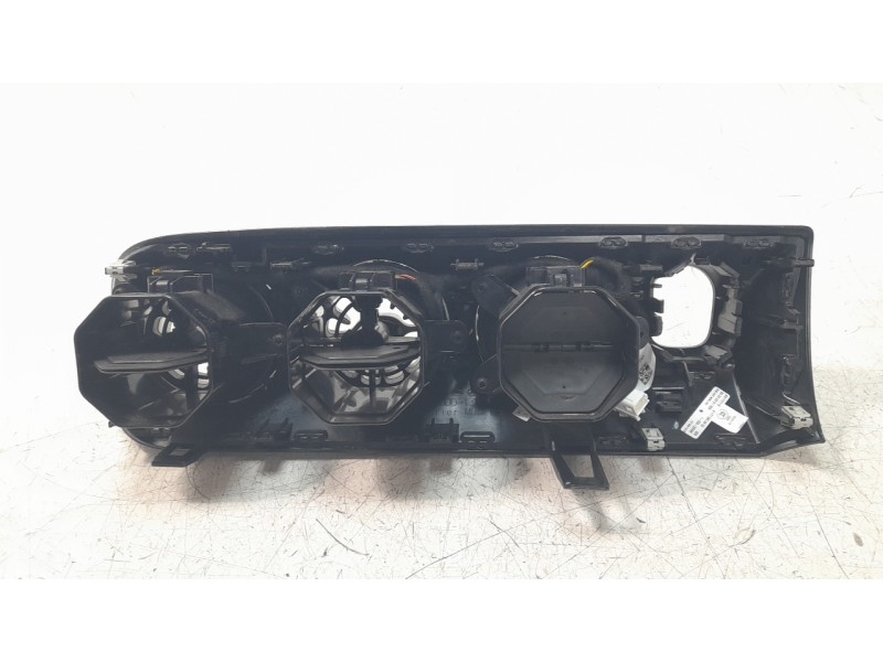 Recambio de rejilla aireadora para mercedes-benz clase a (bm 177) a 180 d (177.003) referencia OEM IAM A1776809800  