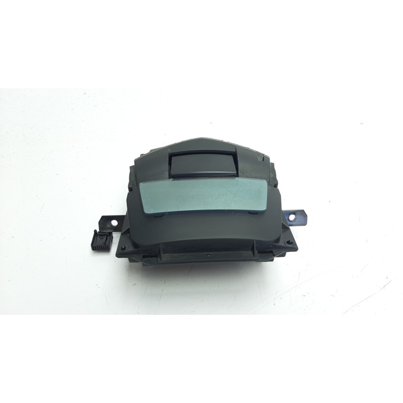 Recambio de pantalla multifuncion para mazda 3 lim. () 2.2 turbodiesel cat referencia OEM IAM B62SK0541875  