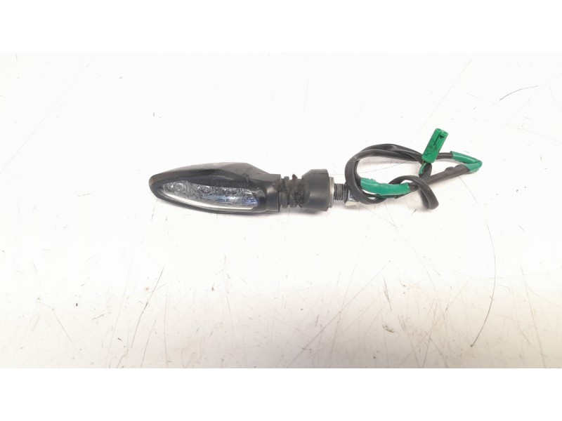 Recambio de piloto trasero izquierdo para ktm 390 duke 390 duke referencia OEM IAM 90514036100  