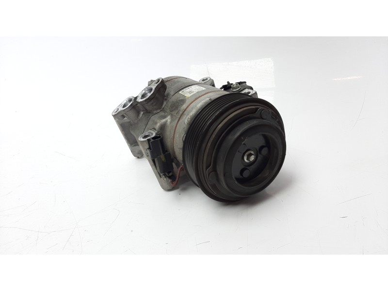 Recambio de compresor aire acondicionado para mazda cx-5 2.2 turbodiesel cat referencia OEM IAM F500JUBCA05  