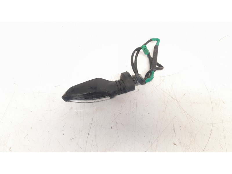 Recambio de piloto trasero izquierdo para ktm 390 duke 390 duke referencia OEM IAM 90514036100  