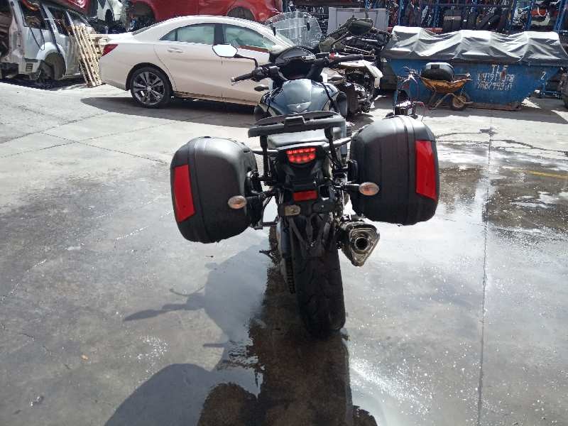 honda vfr800x crossrunner del año 2013