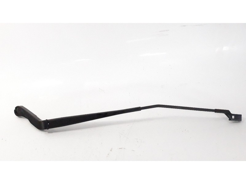 Recambio de brazo limpia delantero derecho para hyundai i20 city s referencia OEM IAM 983201J000  