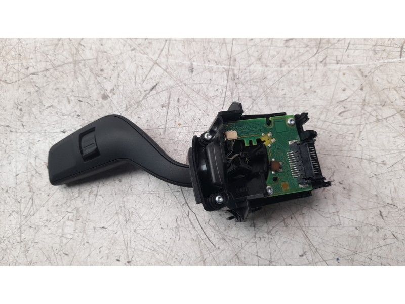 Recambio de mando multifuncion para ford ecosport (cr6) trend referencia OEM IAM GN1517A553AB  