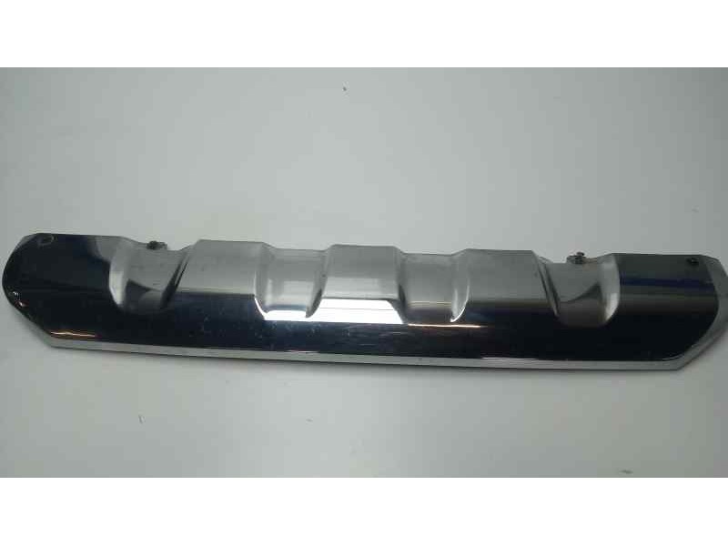 Recambio de molduras delanteras para mitsubishi l 200 2.4 di-d cat referencia OEM IAM 6400F912911ZZ  