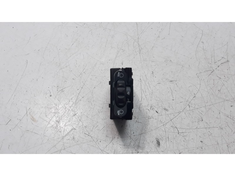 Recambio de interruptor para smart forfour referencia OEM IAM 8200379685  