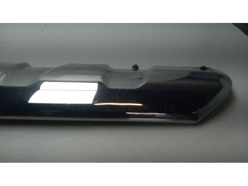 Recambio de molduras delanteras para mitsubishi l 200 2.4 di-d cat referencia OEM IAM 6400F912911ZZ  