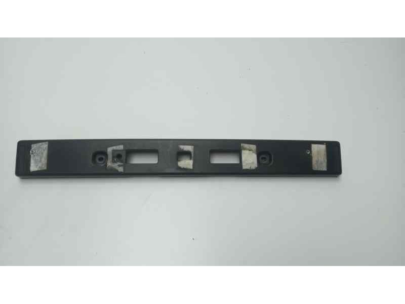 Recambio de molduras delanteras para mitsubishi l 200 2.4 di-d cat referencia OEM IAM 6430A261  