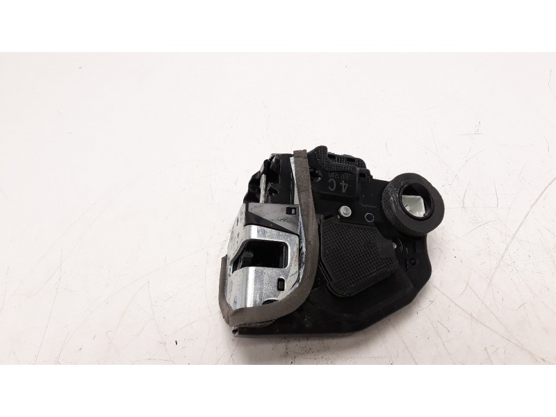 Recambio de cerradura puerta delantera izquierda para toyota rav 4 2.0 d-4d cat referencia OEM IAM 6904042241  
