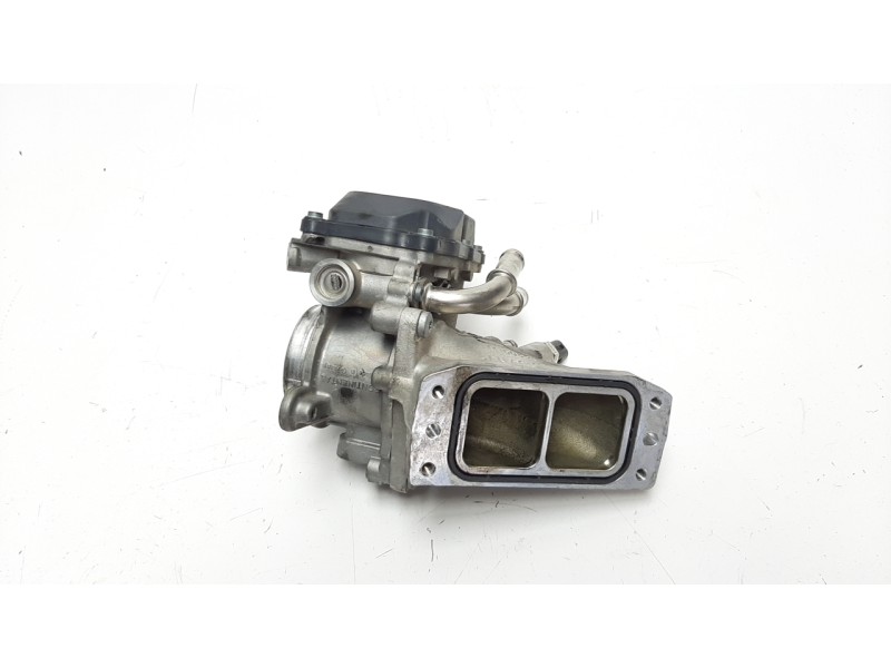 Recambio de caja mariposa para audi a3 sportback (8va) 2.0 16v tdi referencia OEM IAM 04L128063T  