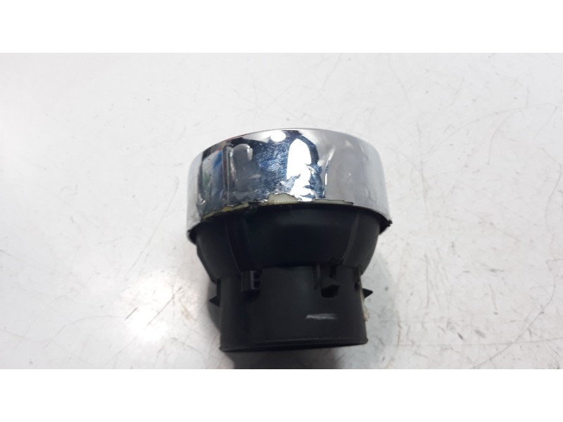 Recambio de rejilla aireadora para seat ibiza (6l1) 1.9 tdi referencia OEM IAM 6L0819203D  