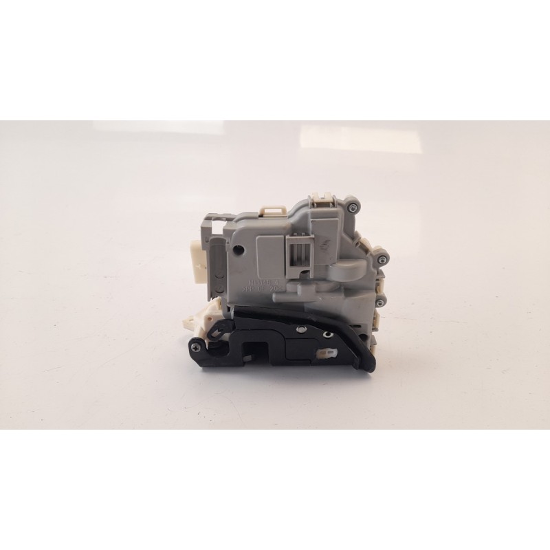 Recambio de cerradura puerta delantera derecha para audi a3 sportback (8va) 2.0 16v tdi referencia OEM IAM 8X1837016  EZCAU030