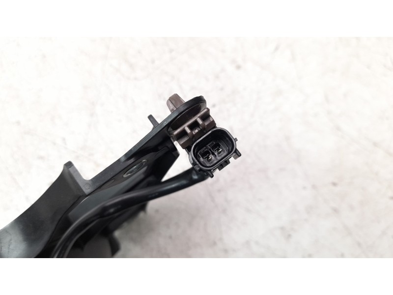 Recambio de electroventilador para honda cb 750 hornet referencia OEM IAM SSW7173C  