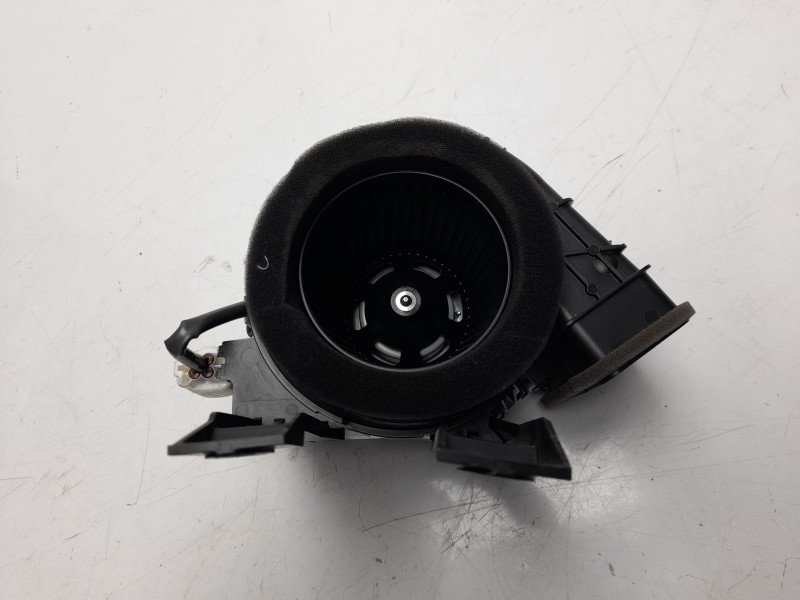 Recambio de ventilador calefaccion para toyota c-hr hybrid advance referencia OEM IAM G923047080  