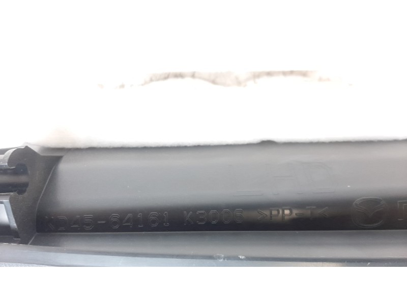 Recambio de guantera para mazda cx-5 2.2 turbodiesel cat referencia OEM IAM KD4564030D02  
