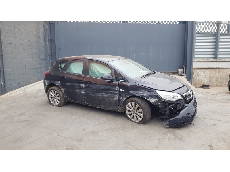 opel astra j lim. del año 2011