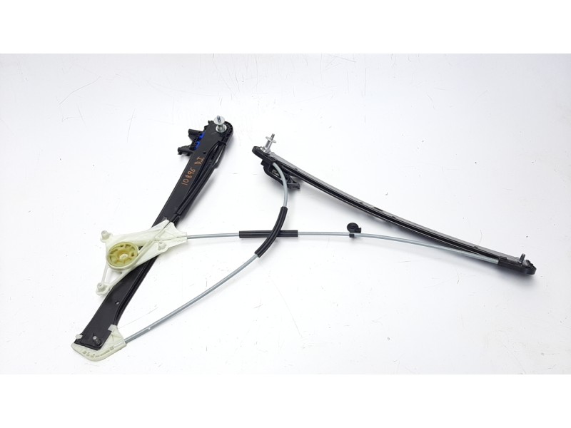Recambio de elevalunas delantero izquierdo para audi a3 sportback (8va) 2.0 16v tdi referencia OEM IAM 8V4837461 106023417 
