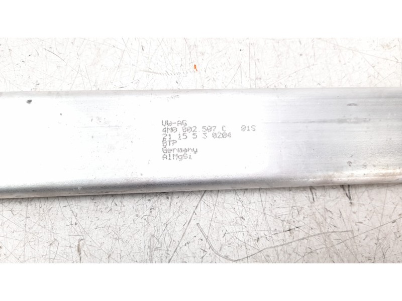 Recambio de travesaño superior para audi q7 4mg referencia OEM IAM 4M0802507C  