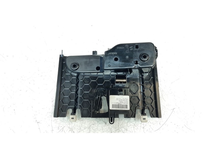 Recambio de cenicero para volvo v60 familiar 2.0 diesel cat referencia OEM IAM 31694582  