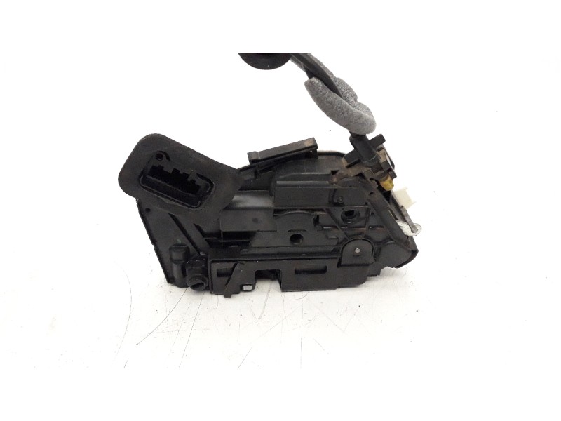 Recambio de cerradura puerta trasera izquierda para volkswagen golf vii lim. 1.6 16v tdi dpf referencia OEM IAM 5K4839015Q  