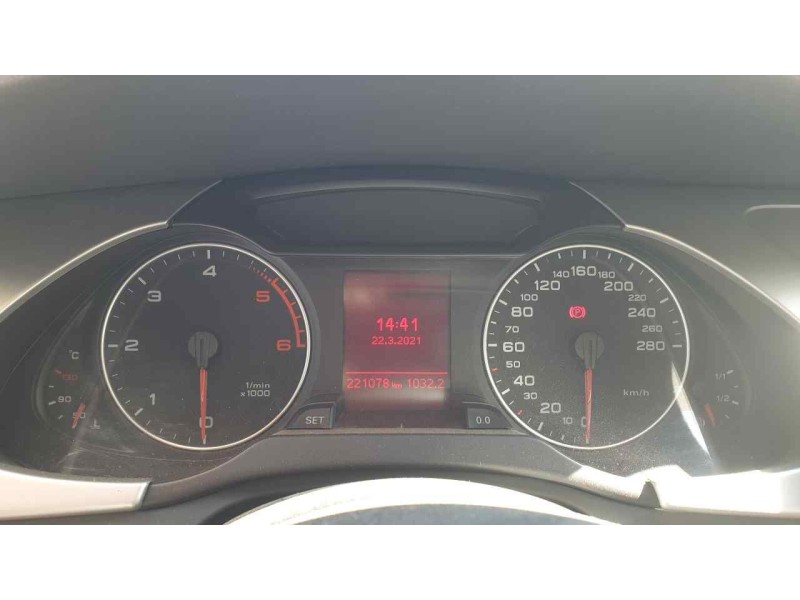 Recambio de cuadro instrumentos para audi a4 ber. (b8) 2.0 16v tdi referencia OEM IAM 8K0920900J  