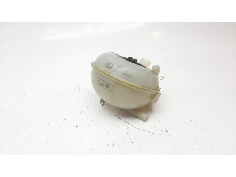 Recambio de deposito expansion para volkswagen golf vii lim. 1.6 16v tdi dpf referencia OEM IAM 5Q0121407G  